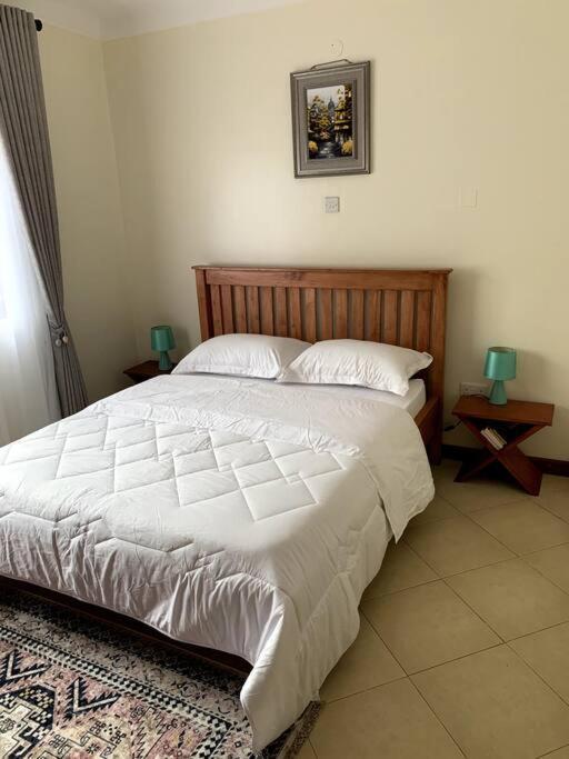 Cozy 2-Bedroom Apartment Within City Limits. Kampala Kültér fotó